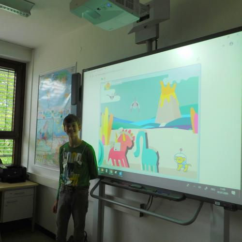 Schüler mit PPT Präsentation