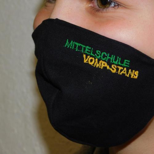 Maske der Mittelschule Vomp-Stans