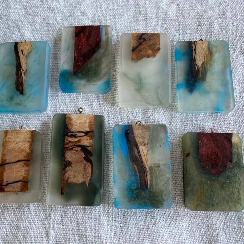 Schmuck aus Epoxidharz